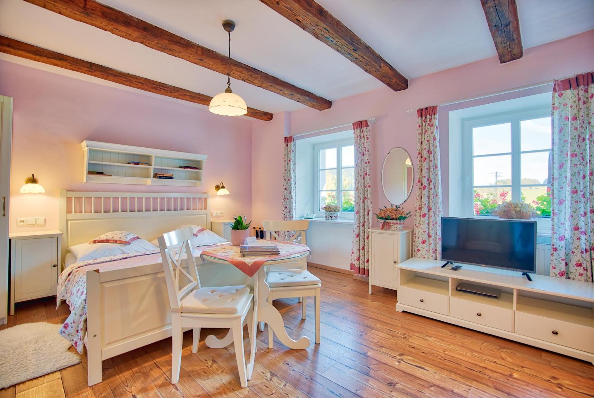 Apartman-Hotel Jitravsky Dvorec Rynoltice Dış mekan fotoğraf